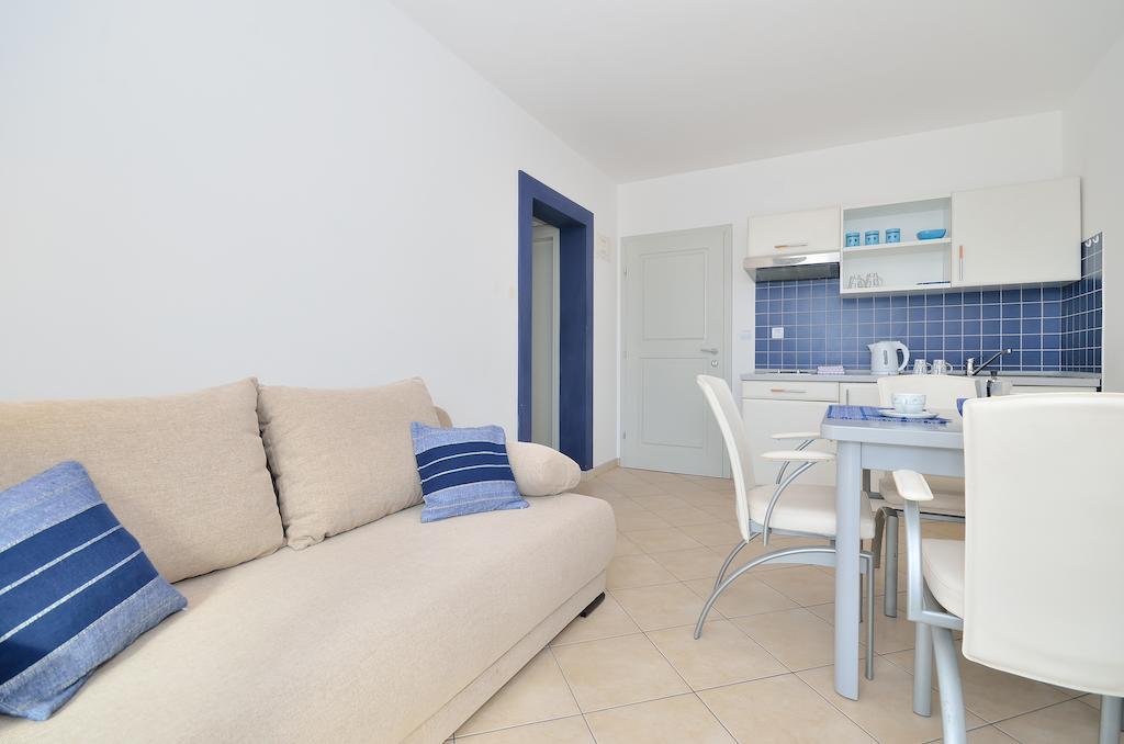 Apartments Nautilus Pula Exterior photo